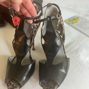SERGIO ROSSI LEOPARD HEELS 39 1/2 9 1/2